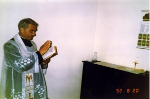 Ksiądz Jan Sobotka - święcenie biura 1992 rok